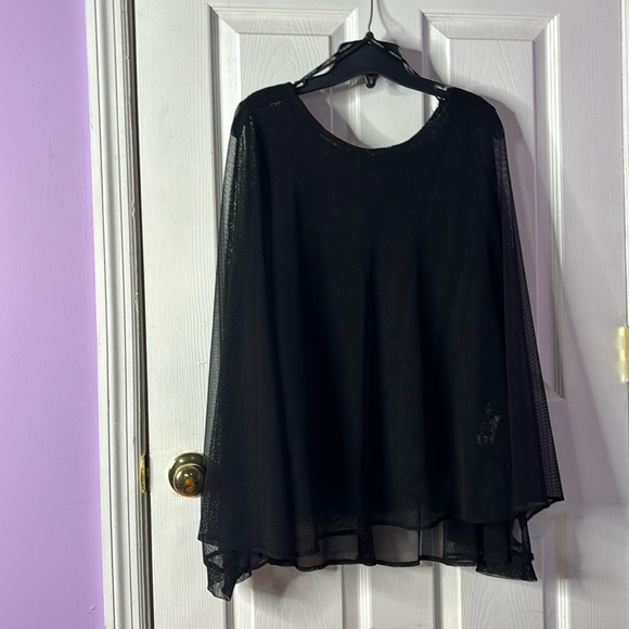 Forever 21 Tops - Lacey Sleeved Poncho